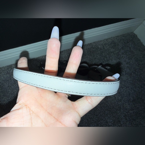 Michael Kors gray drawstring bucket bag with shoulder strap - Picture 9 of 12